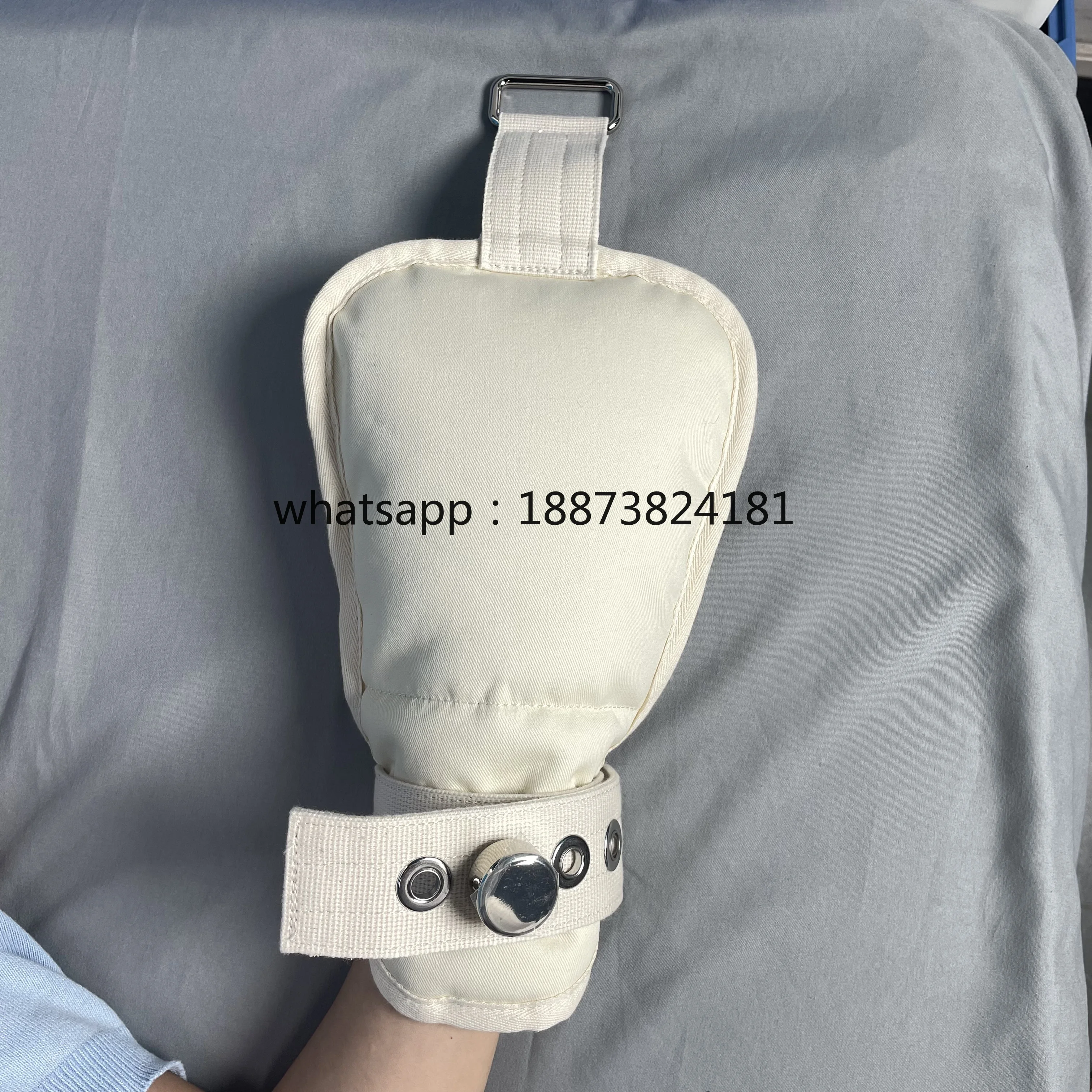 Medical Restraint Mittens with Magnetic Lock Adjustable Safety Gloves  fast shipping