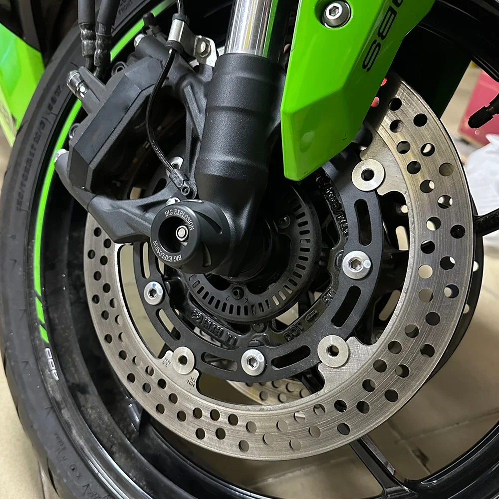 دراجة نارية المحور الأمامي والخلفي شوكة تحطم المتزلجون عجلة حماية لكاواساكي Z650 الحضرية 2022-2023 نينجا 650 تورير 2021-2023