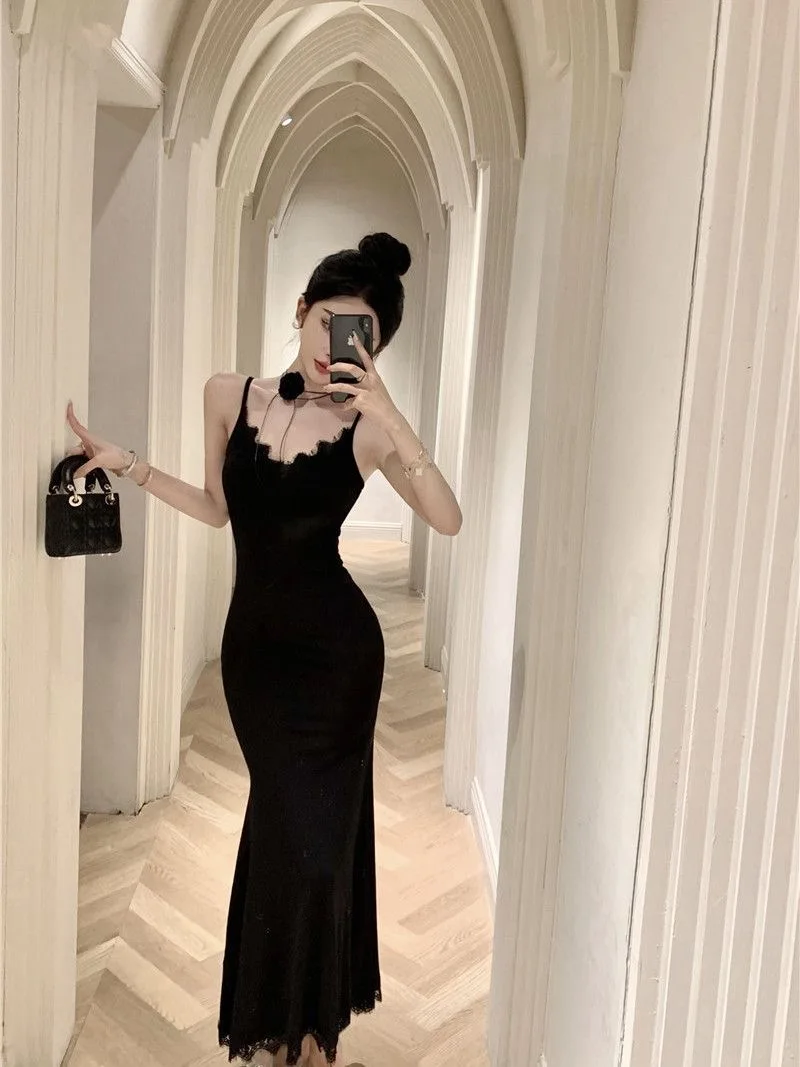 ドレス ノースリーブ レディース ハーフショルダー 女性用 秋 レザー スエード マット パテント ウェットルック エッジトリム 装飾 デコレーション Y2K