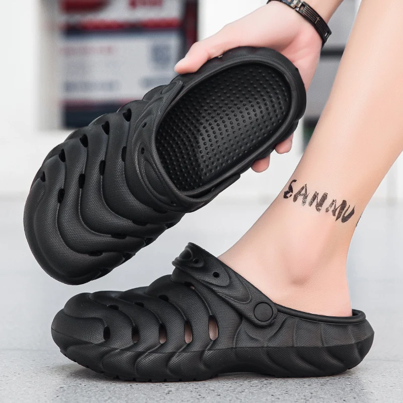 Summer Men's Hole Shoes Thick Bottom Anti-Slip Wear-Resistant Slippers Couple Style Outdoor Fashion Lightweight Beach Sandals