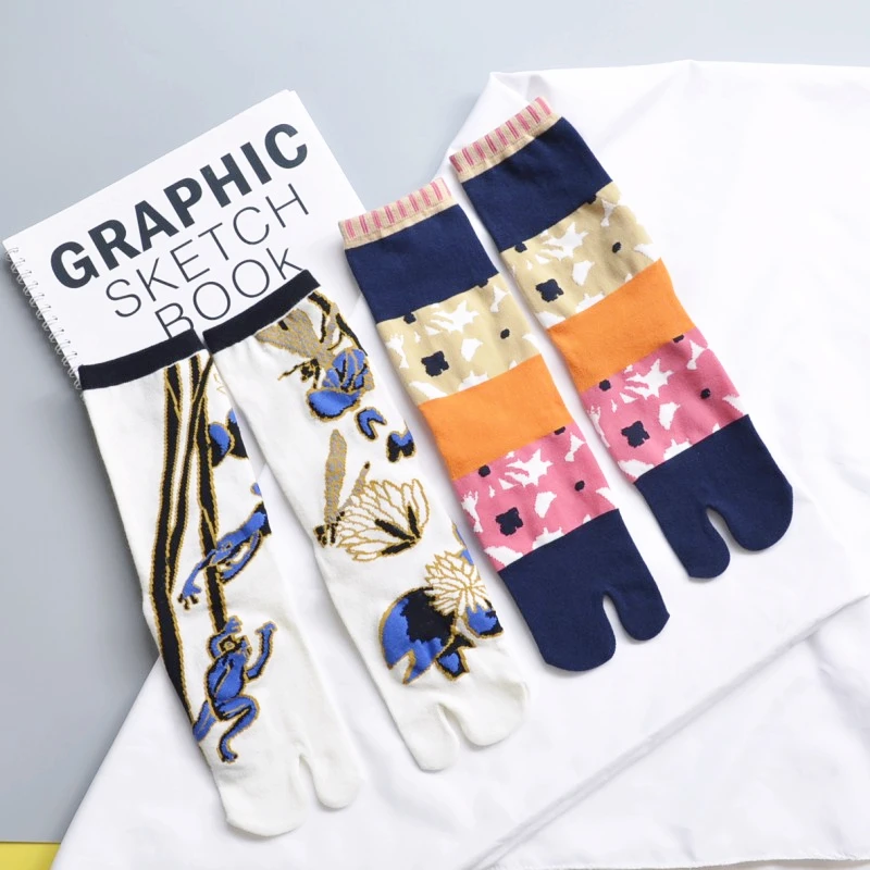 Colorful Cartoon Combed Cotton Women\'s Two Toe Socks Grapes Waves Carp Japanese Harajuku Funny Cute Sandals Tabi Socks Sokken