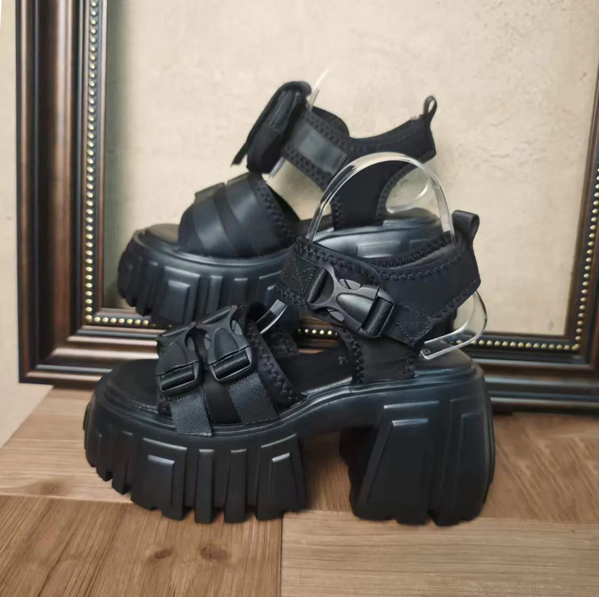 

Ultra-high Platform Sandals Female Shorty Le Small Thick Heel High Heel Women's 10 Cm Higher, Trendy and Cool Shoes