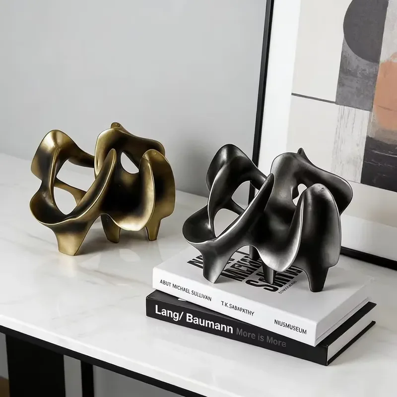 Modern Abstract Geometric Style Resin Sculpture Home Living Room Decor Ornament Fashion Hand Modeled Art Collectible