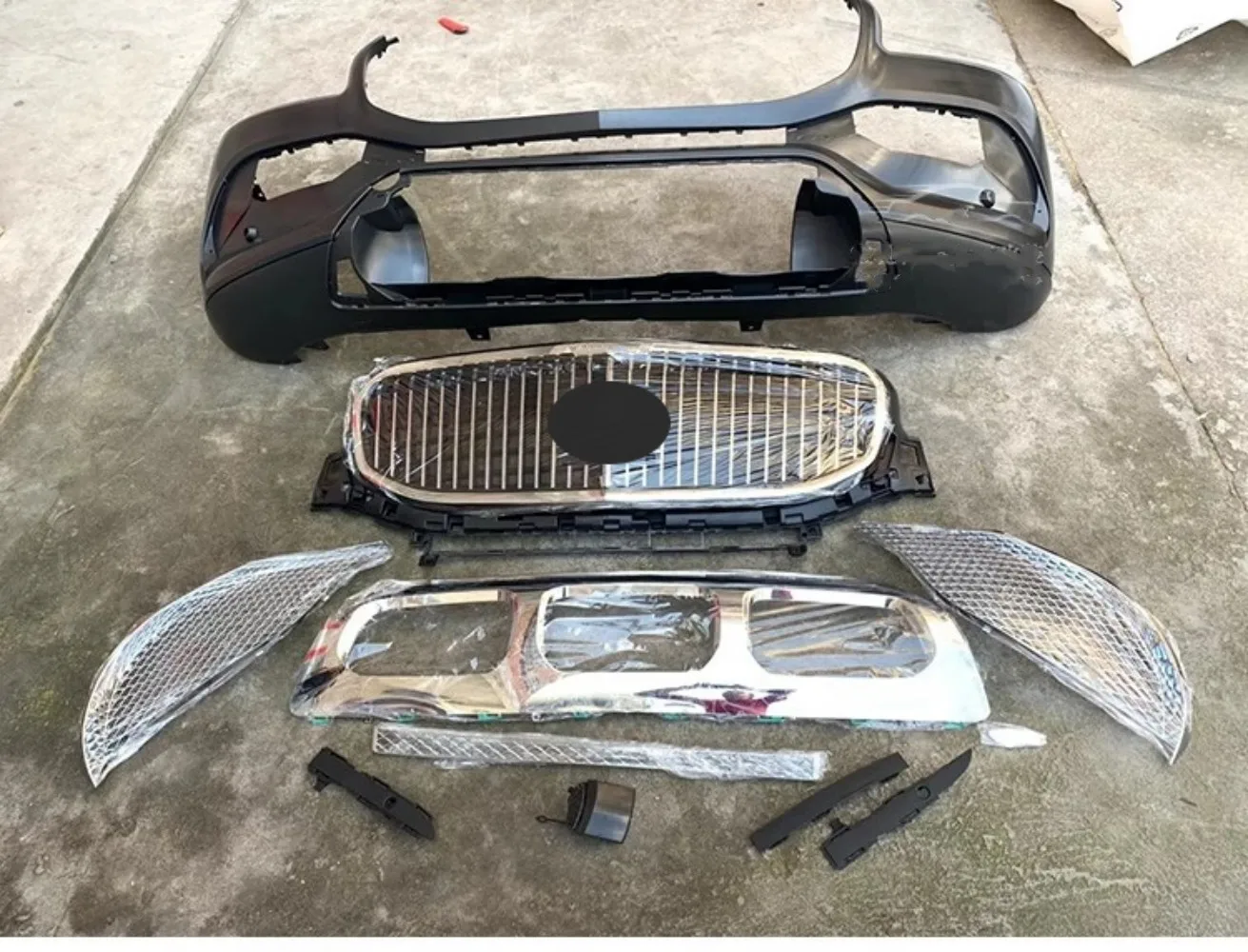 Body Kit For Mercedes-Benz GLS350 400 450 2020 Modified Front Rear Bumper Grill Mask Eyebrow Fog Lamp Frame Assembly