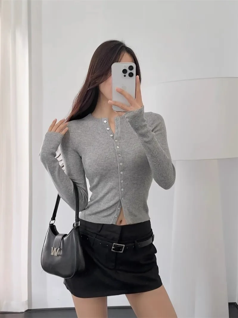 Suéter de Punto de Lana Ajustado, Cuello Medio Alto, Botón Único, Estilo Urbano para Mujer, Manga Larga, Cuello Redondo, Corto