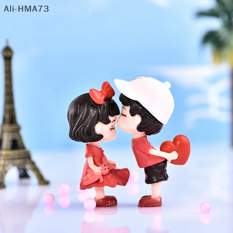 

HMA73-2Pcs Lover Figures Couple Miniature Desktop Home Decor People Boy Girl Model Fairy Garden Figurines Valentine's Day Gift