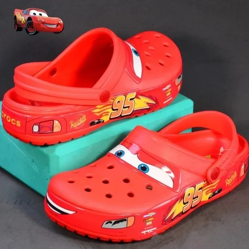 Disney cartoon anime Lightning McQueen Pixar adult slippers sandals EVA flip flops No95 Cars beach shoes cute garden shoes gifts