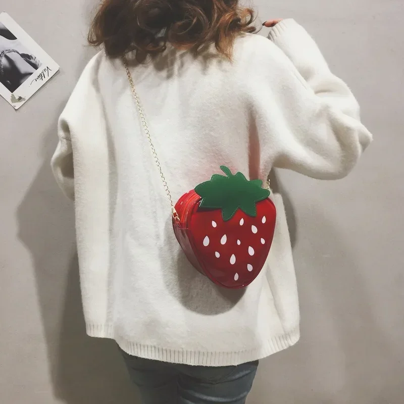 Borsa a tracolla da donna borsa a tracolla a forma di fragola borsa a tracolla a catena in pelle Pu di nuova moda ragazze borse e borsetta di frutta