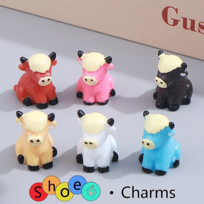

New Cute Animals Highland Cattle Shoe JIBBITZ Charms for Bubble Slides Sandals Clogs Ideal Gifts for Birthdays, Christmas