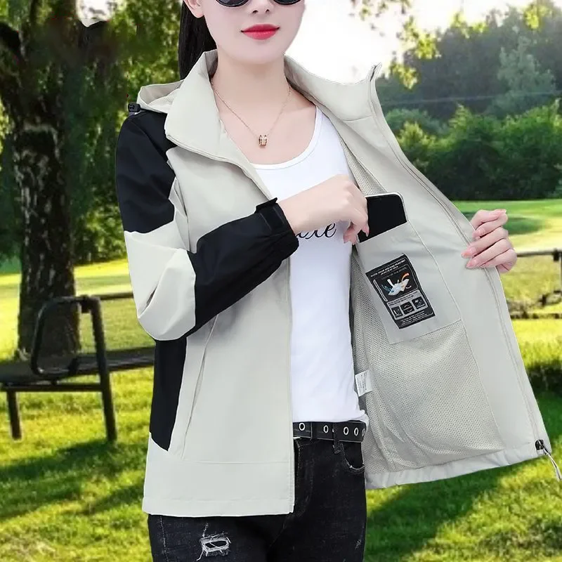 

2025 Autumn New Charge Clothes Women's Short Overcoat Chic Loose Exterior Windproof Casual Plus Size Hooded Trenchcoat Jacket