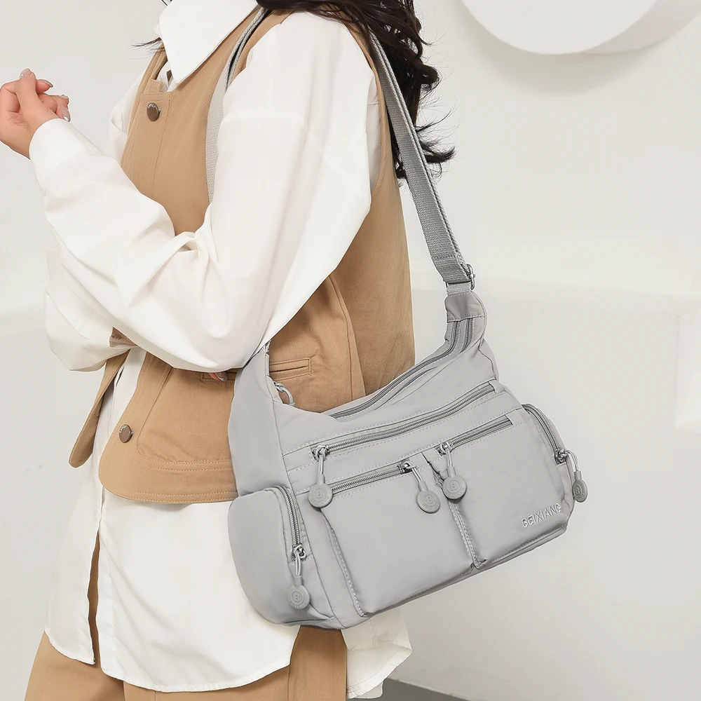 Leichte Damen-Umhängetasche aus Nylon mit mehreren Taschen, lässiger Oxford-Stoff-Reiserucksack, großer Tagesrucksack, Schultertasche B – Detail 15