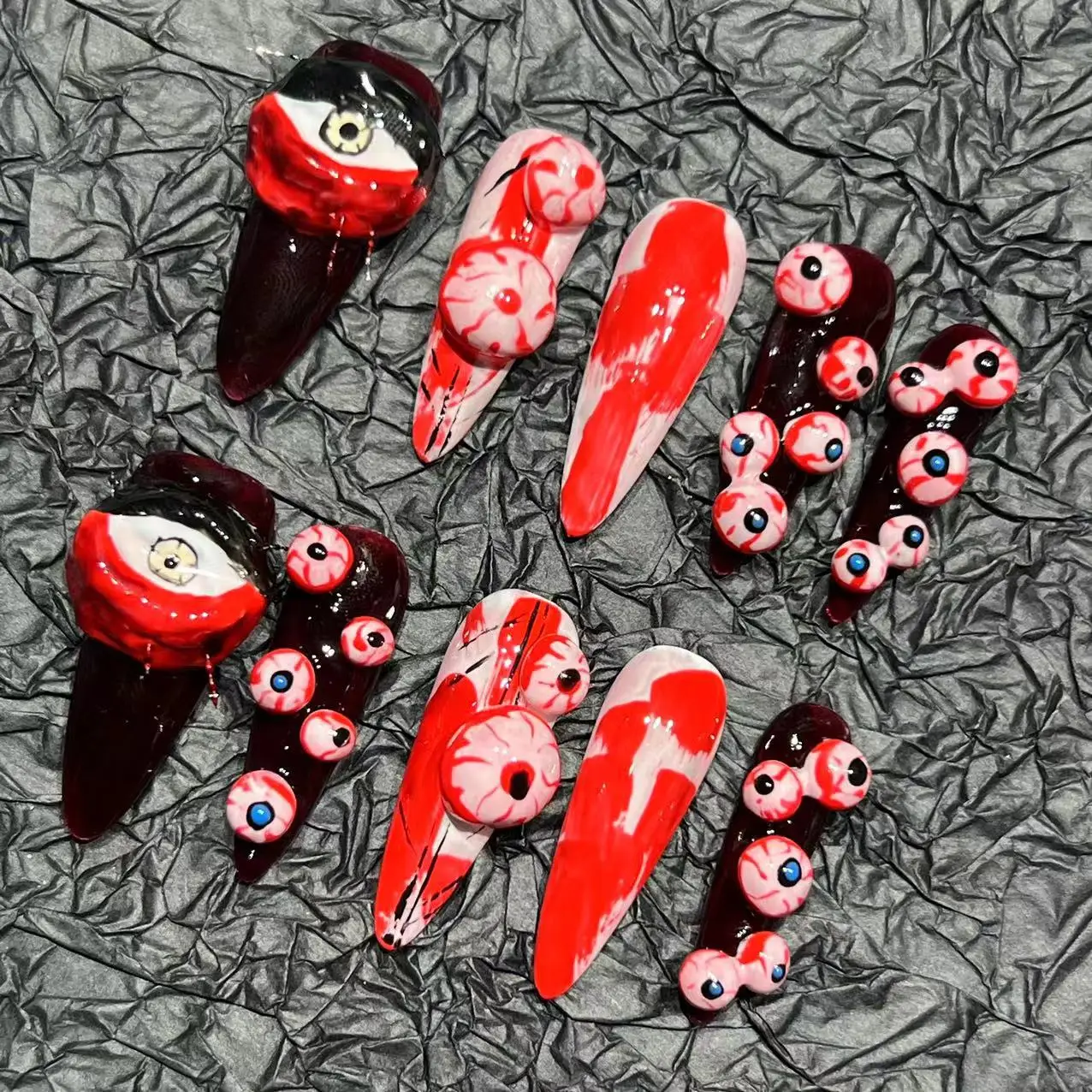 10pcs Handmade Press on Nails Halloween Blood Eyes Design False Nails Wearable European Punk Style Almond Fake Nail Patches