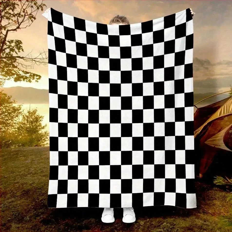 Minimalistische schwarz-weiß karierte Flanelldecke – weich und warm |   Ganzjährig |   Sofa/Büro/Bett/Camping & Geschenk