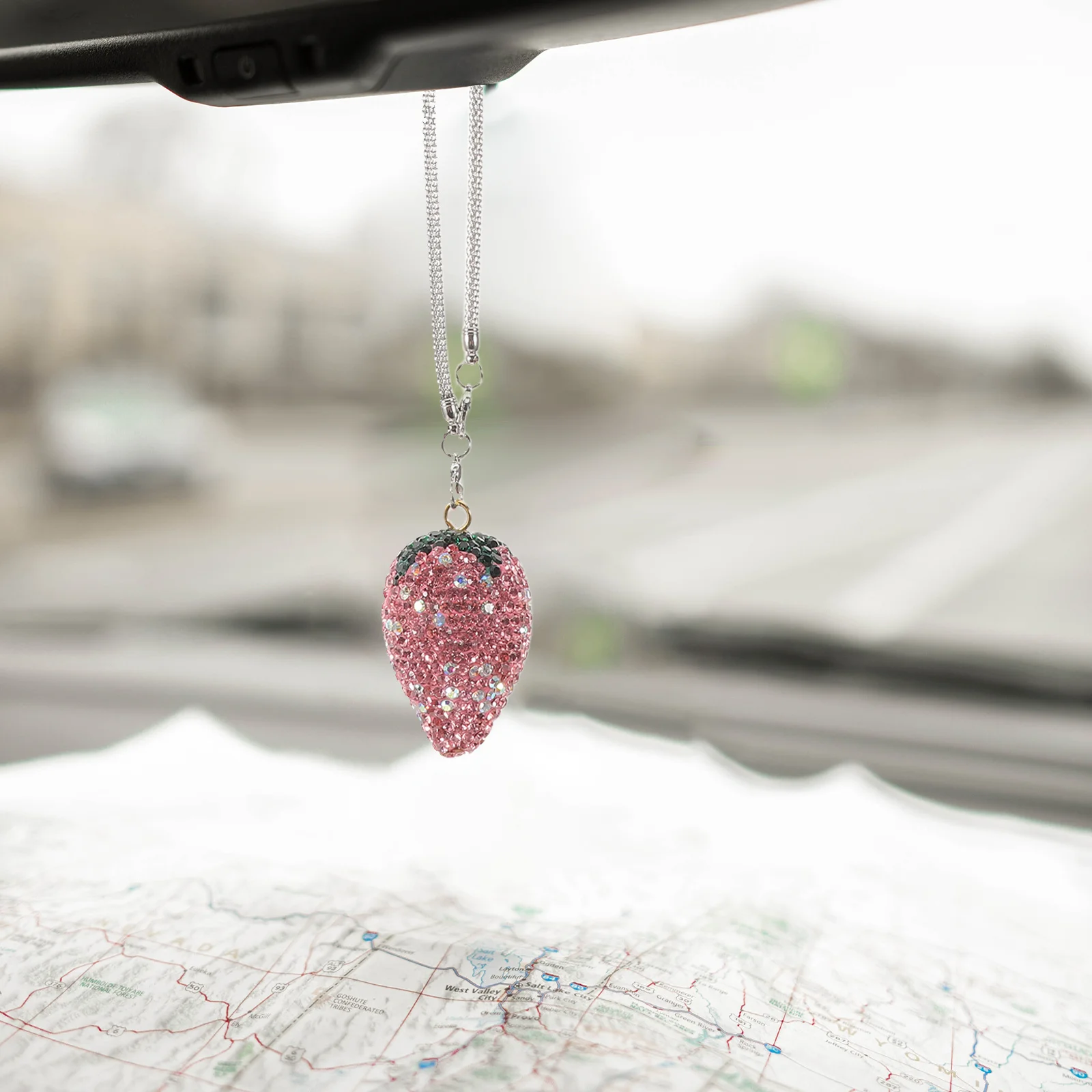 

Car Rearview Mirror Strawberry Pendant Crystal Rhinestone Pink Interior Hanging Charm Cute Accessories for Holiday Decor