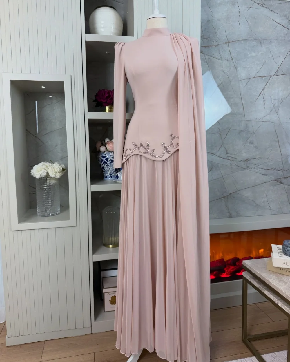 

Customized Sparkle Jersey Pleat Sequined Pattern A-line High Collar Long Bespoke Occasion Prom Dresses Classic