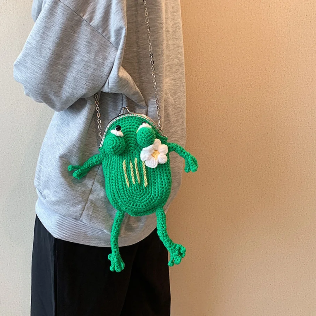 

2025 NEW Cute Frog Shape Clip Bag Funny Cartoon Women Girl Mini Knitting Messenger Bag Chain Single Shoulder Crossbody Bag