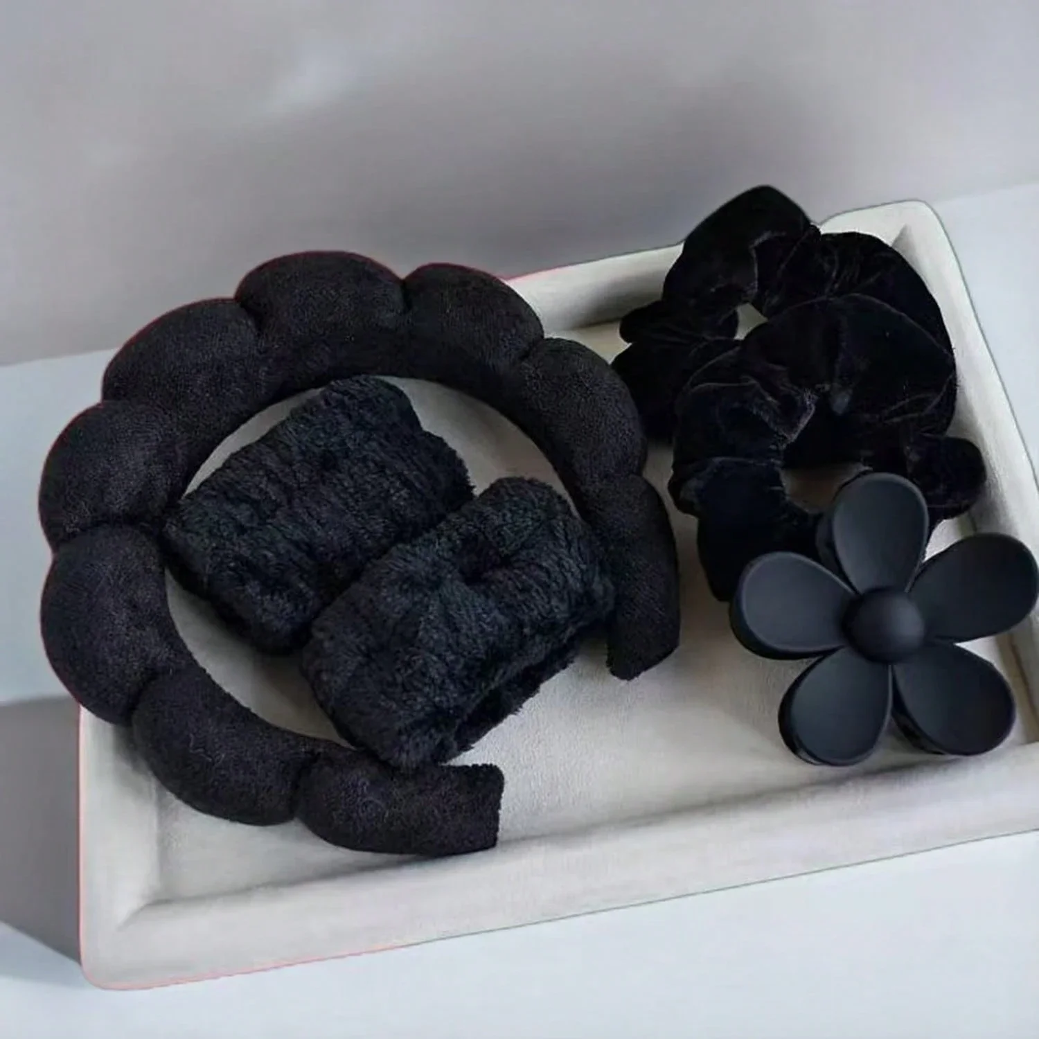 

1/6pcs Spa Headband Hair Hoop Claw Clip Velvet Hair Hoop Wrisband For Washing Face Skincare Makeup Wear, Flower Hair