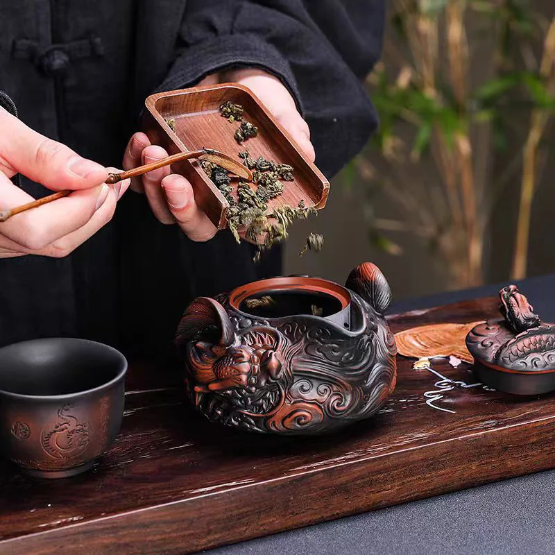 Purple pottery hand-held dragon pot travel tea set a pot of two cups portable outdoor travel 250ml teapot tea set