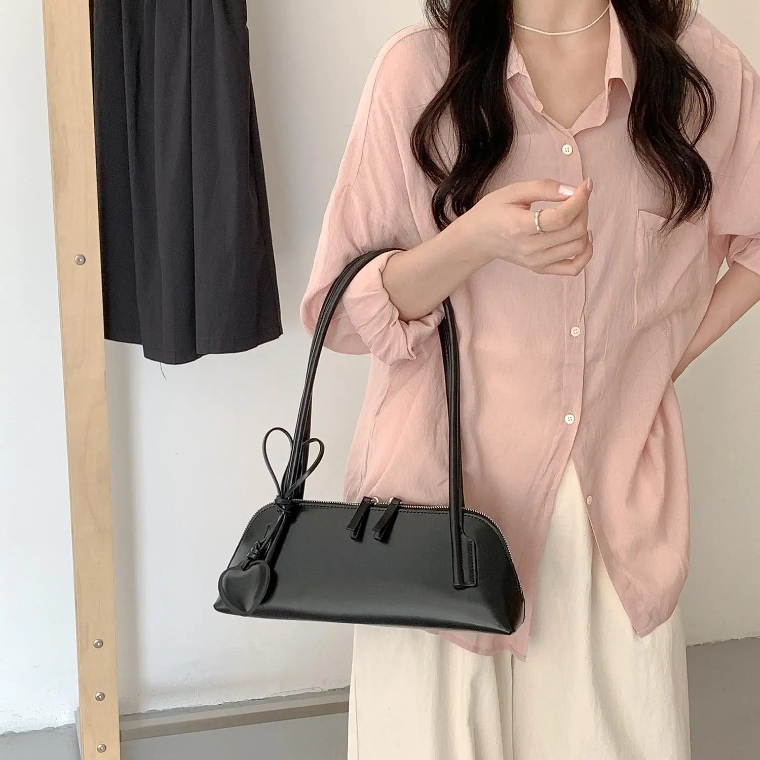 

Design Versatile Female New Handbag Fashion Simple Shoulder Bags Women Luxury Trendy Underarm Bag Casual Solid Pu Leather