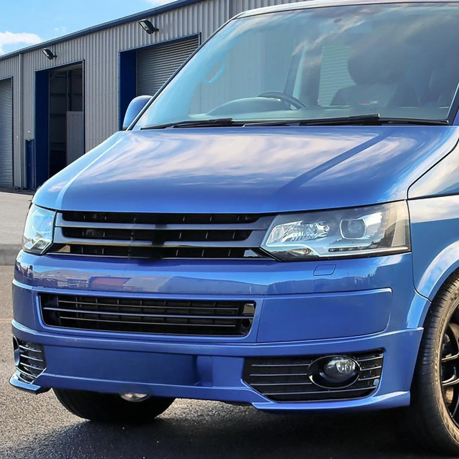 

Fog Light Trims 8K0807681C01C Wear Resistant Driver and Passenger Side Convenient Outer Grilles for VW T5.1 Sportline 10-15