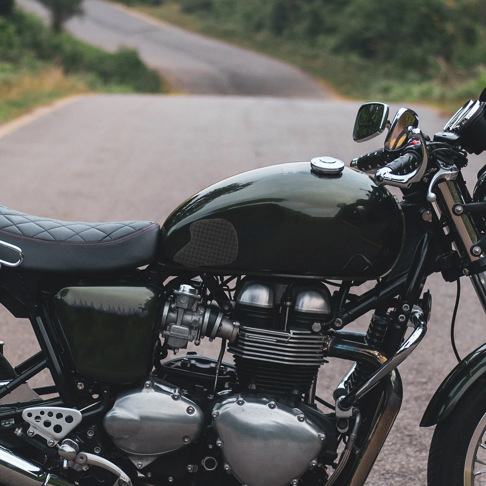 

1Pair Motorcycle Fuel Tank Protector Pad 7.23x5.11x0.12in Black Rubber Tank Decal Sticker Non Slip Scratch Resistant Bike