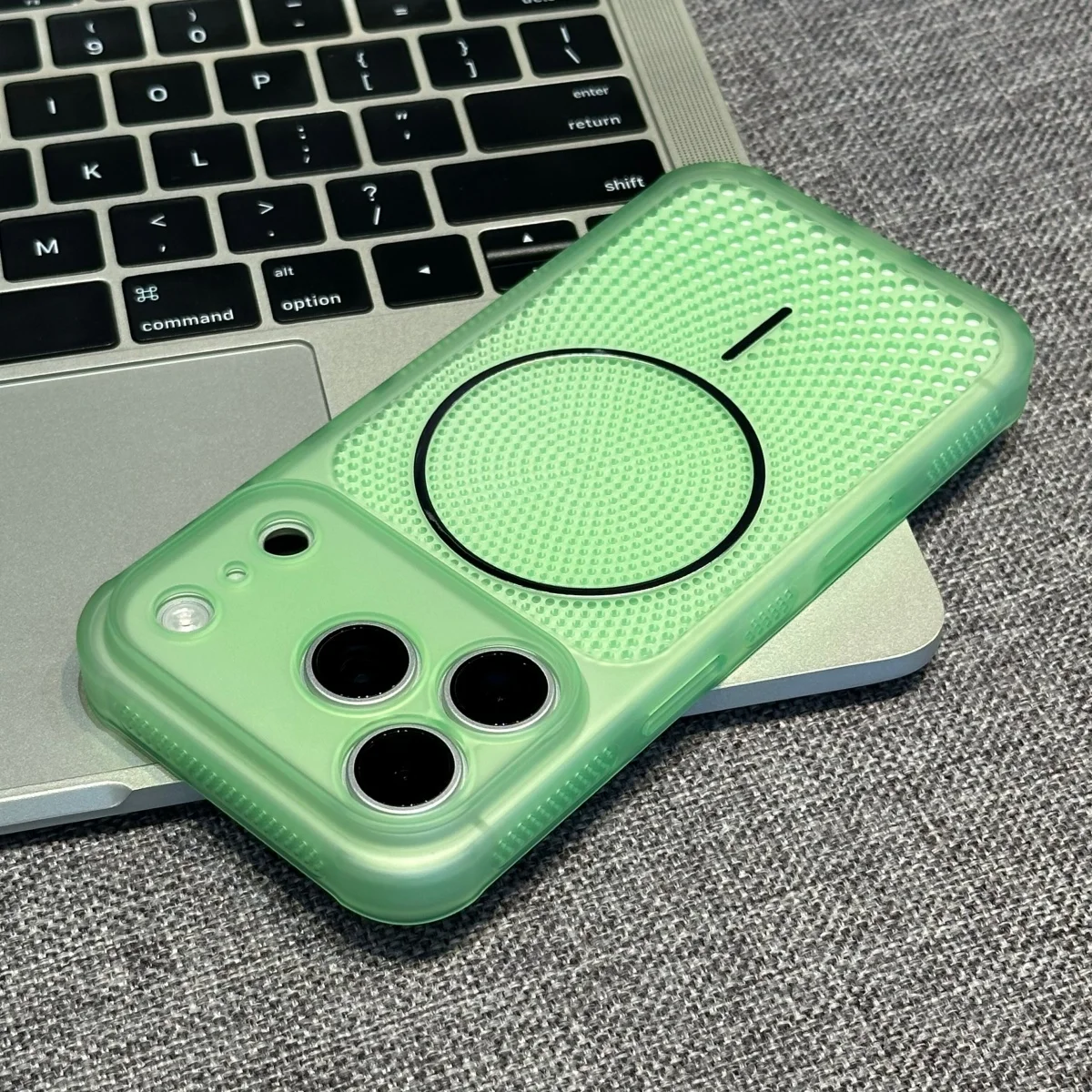 Охлаждающий магнитный чехол дл – обзор и цена Heat Dissipation Mesh Breathable Case