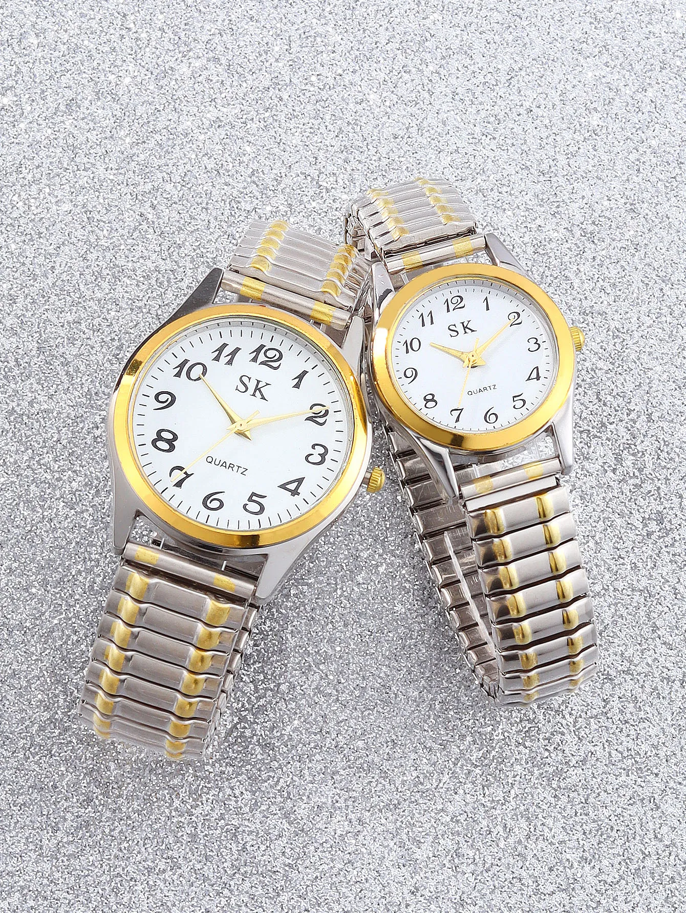 2 Elegant retro elastic quartz watches Classic Business fashion analog watches a gift for loved ones