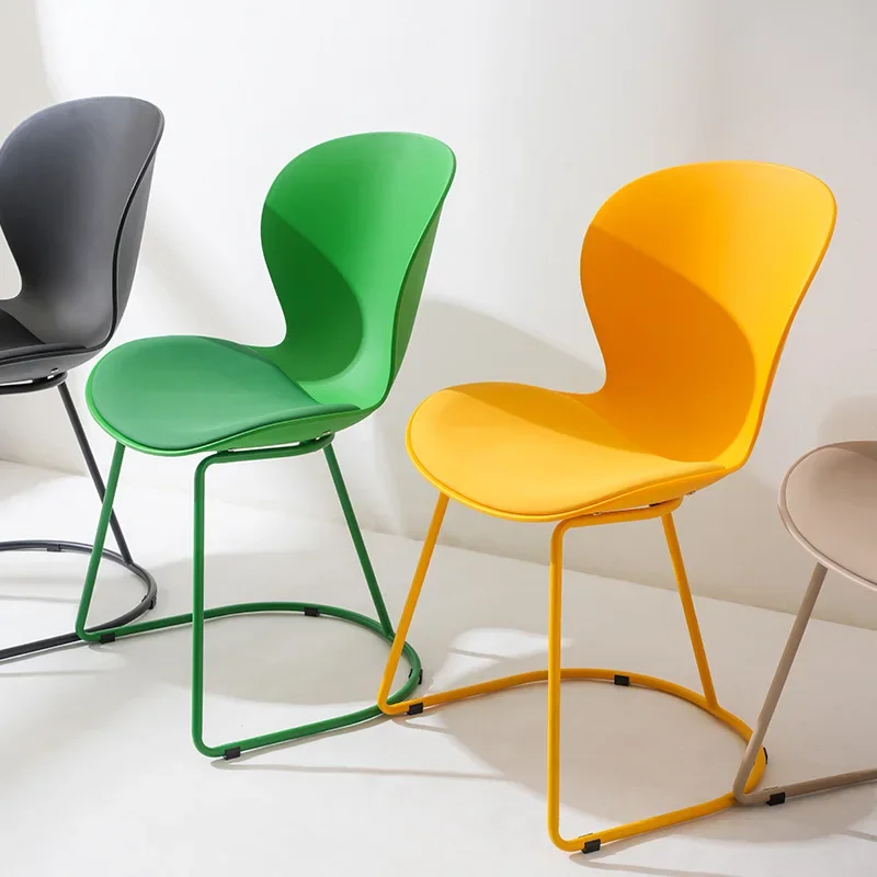 كرسي طعام كاجوال للمنزل