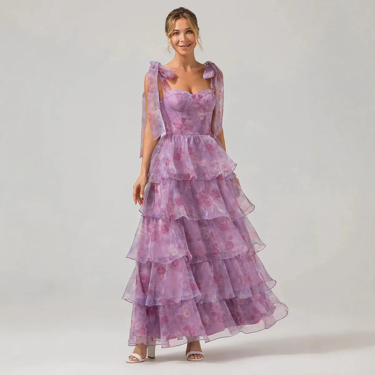 SS25 Nuovo stile occidentale da donna senza spalline con cinturino per spaghetti Ditsy floreale smocked vita organza altalena maxi abito per le donne 25-40