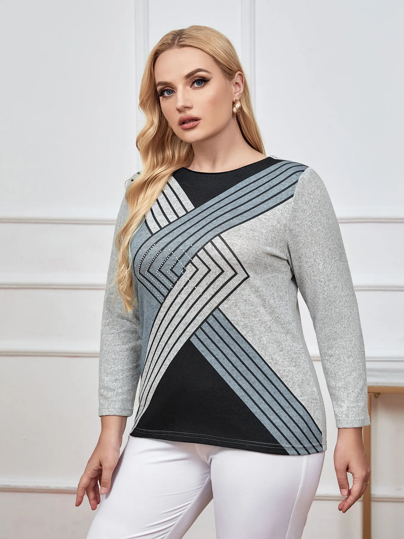 Women Plus Size Knitted Spring And Autumn Fashionable Top