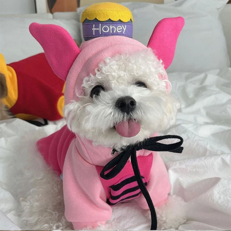 Pet autumn and winter clothes, dog sweatshirt, Pooh and piglet costumes are suitable for small and medium-sized dogs and cats