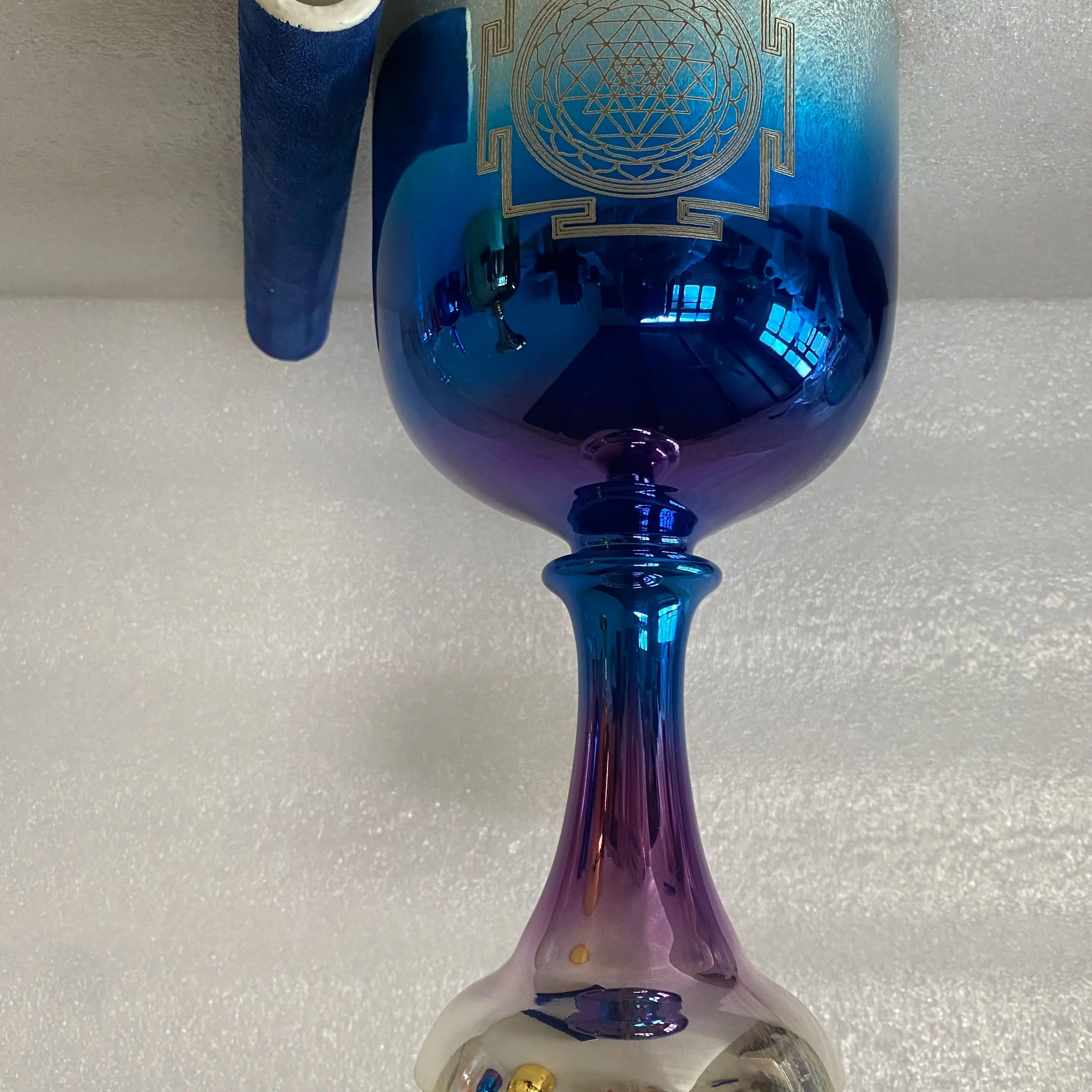 

4-й октав 432 Гц Г # Примечание чакры щитовидной железы или А # Примечание кристаллов сосновой чакры, поющий корпус + гравировка Шри Йантра для звукового исцеления