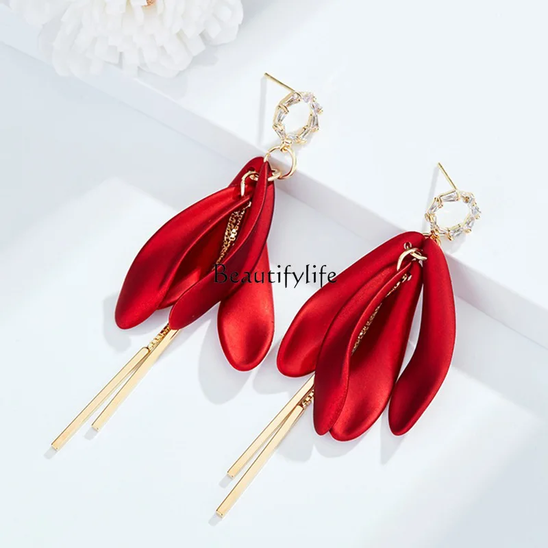 

Red petal earrings women's long fringed New Year's earrings temperament studs