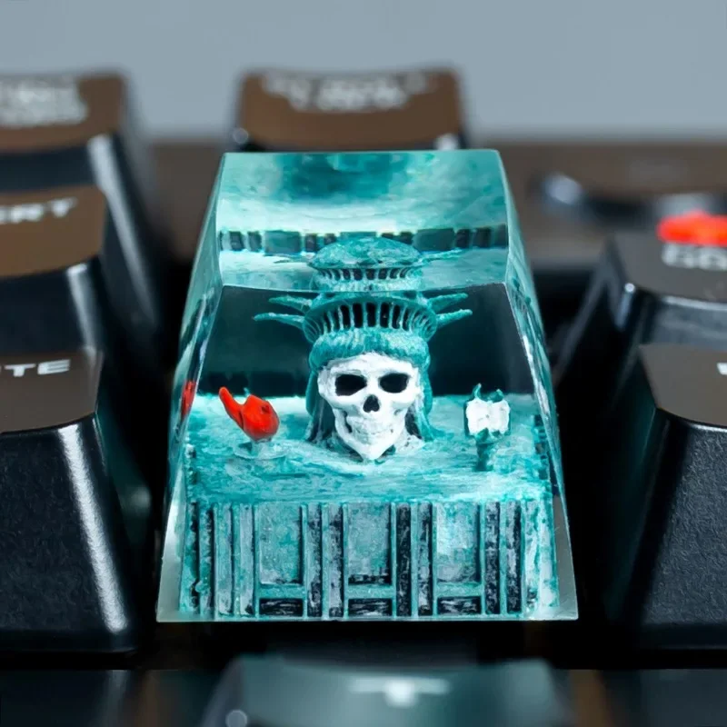 ESC Transparent Handmade Anime Key Caps Skull Head Keycap DIY Suitable for Cherry Cross Axis Mechanical Keyboard Accessory Gift