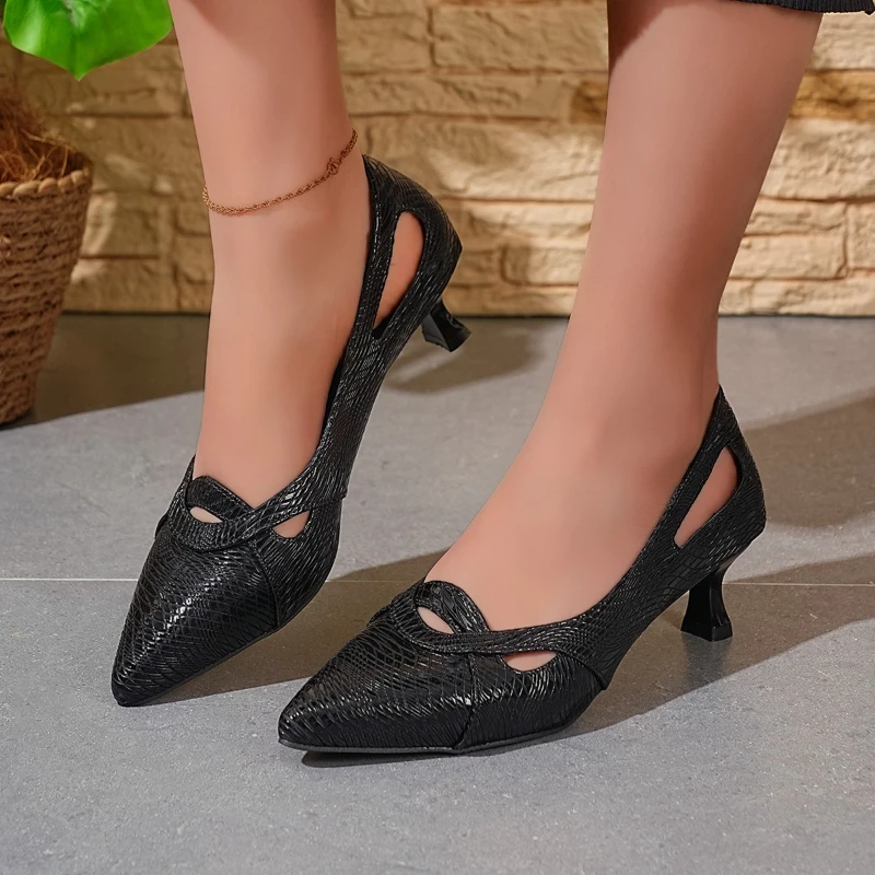 

Новые женские туфли-лодочки из натуральной кожи с вырезами, на тонком высоком каблуке, с острым носком, без застежек, элегантные, весна 2026