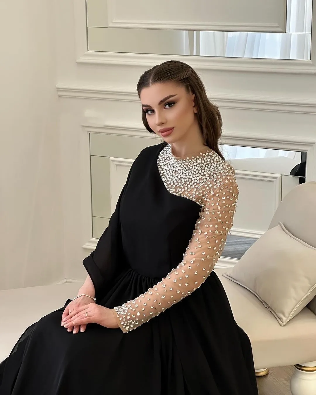 Customized Black Chiffon O-Neck Prom Dresses Pleated Long Sleeves Beadings Floor Length Formal Occasion Dress Evening Dresses