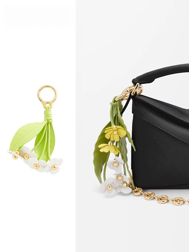 

Подвеска премиум-класса с цветком клубники для дизайнерских сумок, брелок, изысканный элегантный орнамент