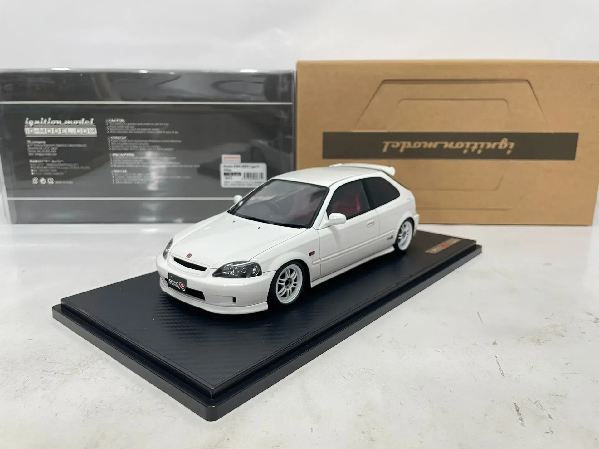 IG 1:18 Civic EK9 Type R White JDM Simulation Limited Edition Resin Metal Static Car Model Toy Gift