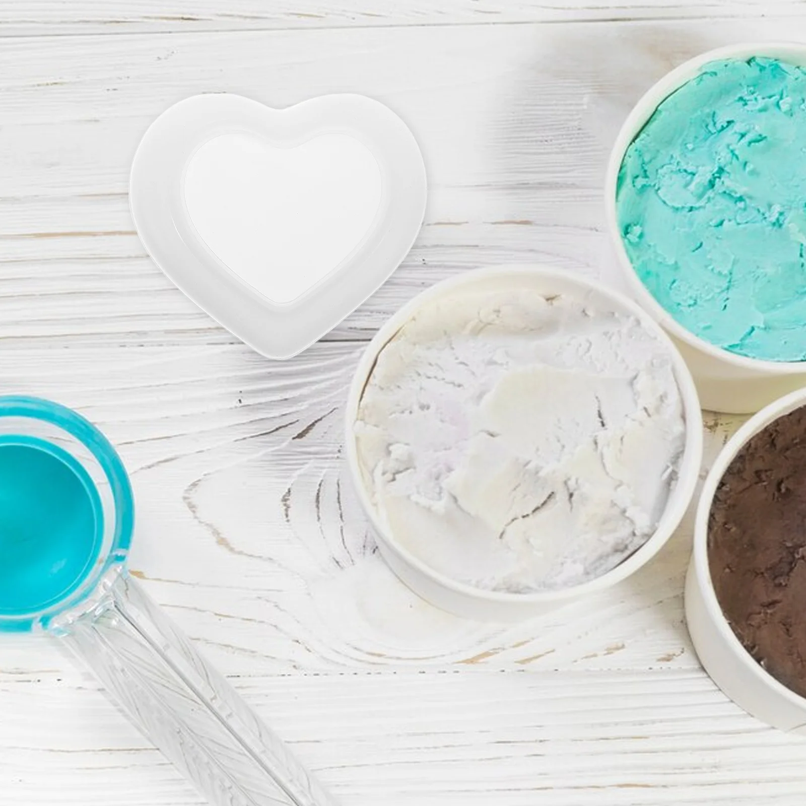 

Heart Shaped Jewelry Tray Silicone Mold Resin Casting Kit for DIY Projects Smooth Surface Easy Demold Ideal Beginners