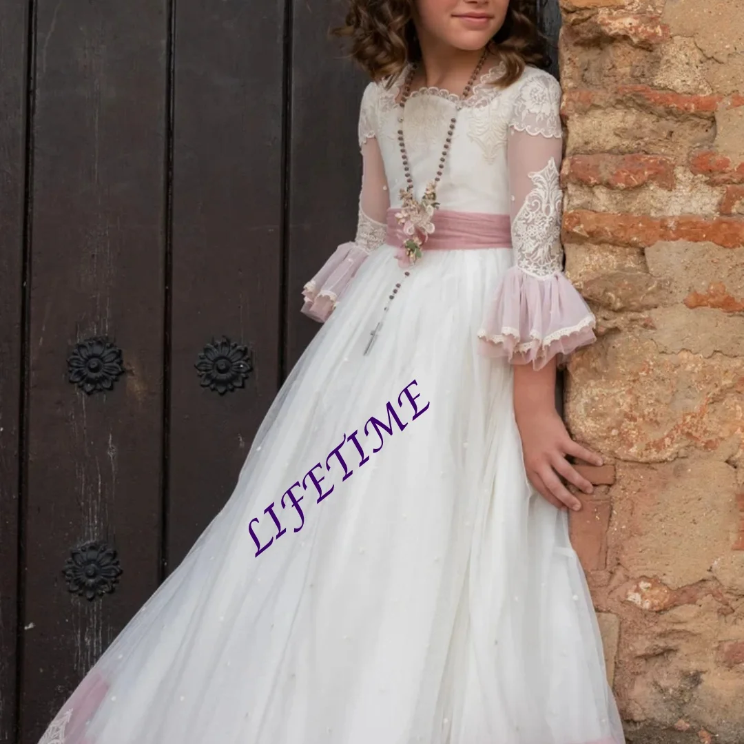 Customized Vestido De Comunión Dress Embroidered Half Sleeves Floral Back-Flowers Bow Ceremony Tiered Gown for Girls