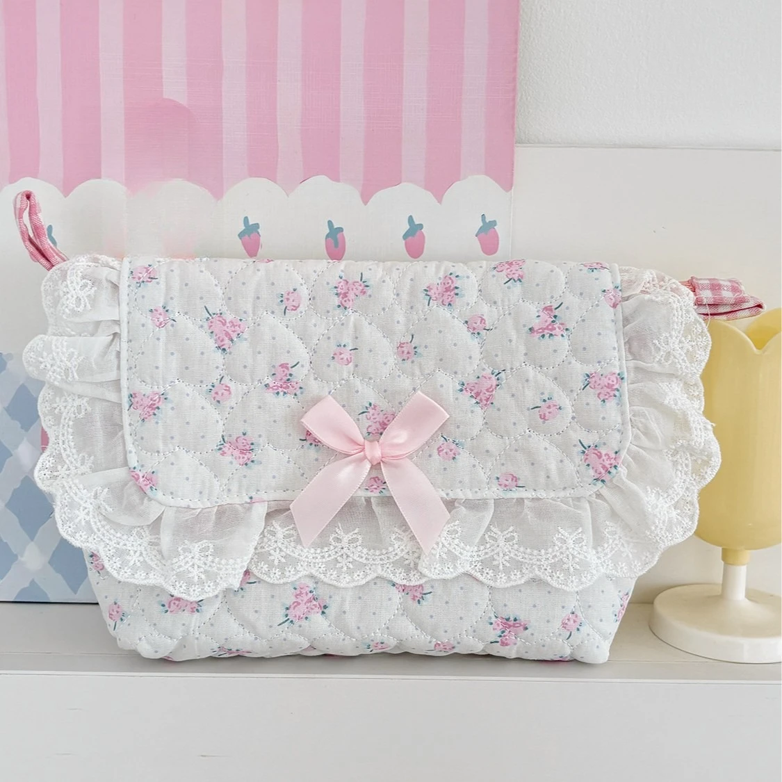 

Сумка-кроссбоди из хлопковой ткани с розовым узором, свежая и нежная, с цветочным кружевом, универсальная, на одно плечо, для девушек.