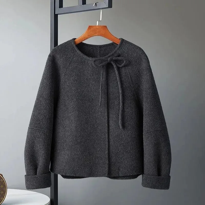 

Новое осенне-зимнее двустороннее шерстяное однотонное пальто для женщин, короткая маленькая универсальная шерстяная куртка в стиле Хепберн