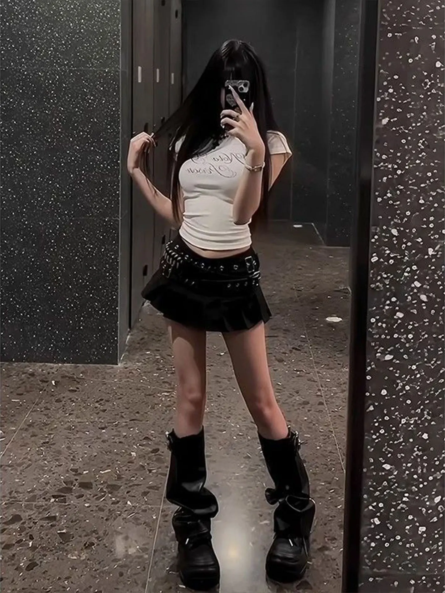 Falda Y2K Millennium Punk Sle ort para mujer de talla grande, falda plisada de cintura baja con remaches Bla para trabajo pesado