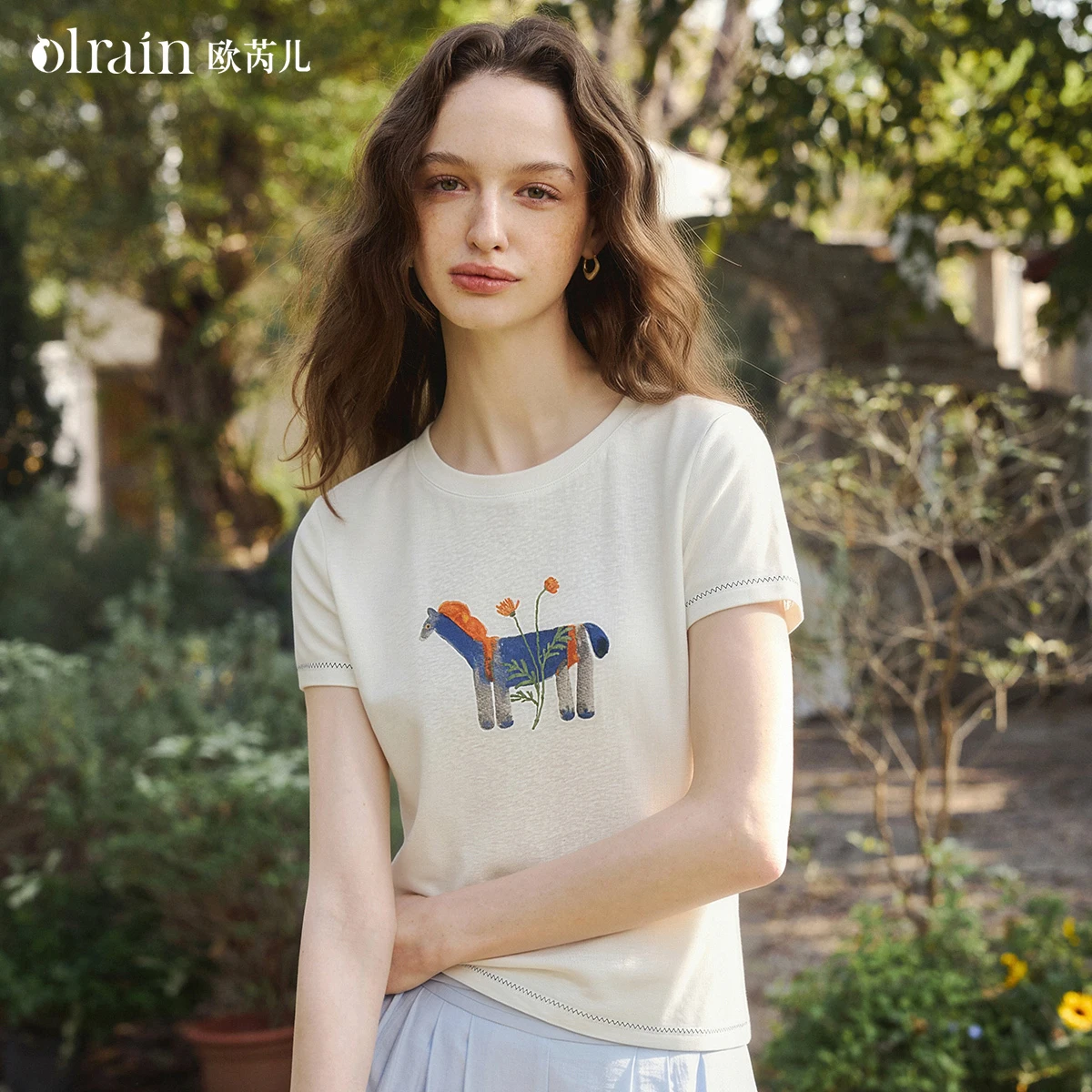 

OLrain White Fashion Casual Fun Print Top Women 2026 Summer Crew Neck Pattern Embroidered Cuffs Detail Loose T-shirt O58XT008161