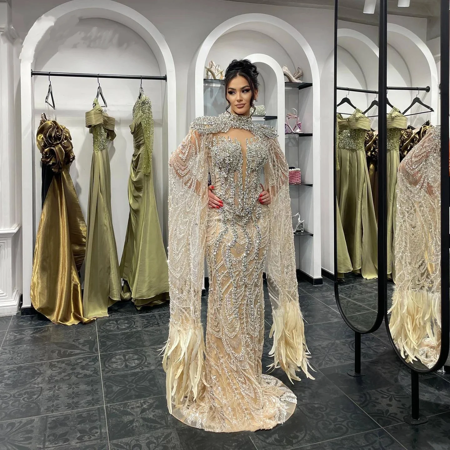 Luxe avondjurken kristallen veren galajurk strass strapless met cape illusie zeemeermin feestjurken vestidos de noche