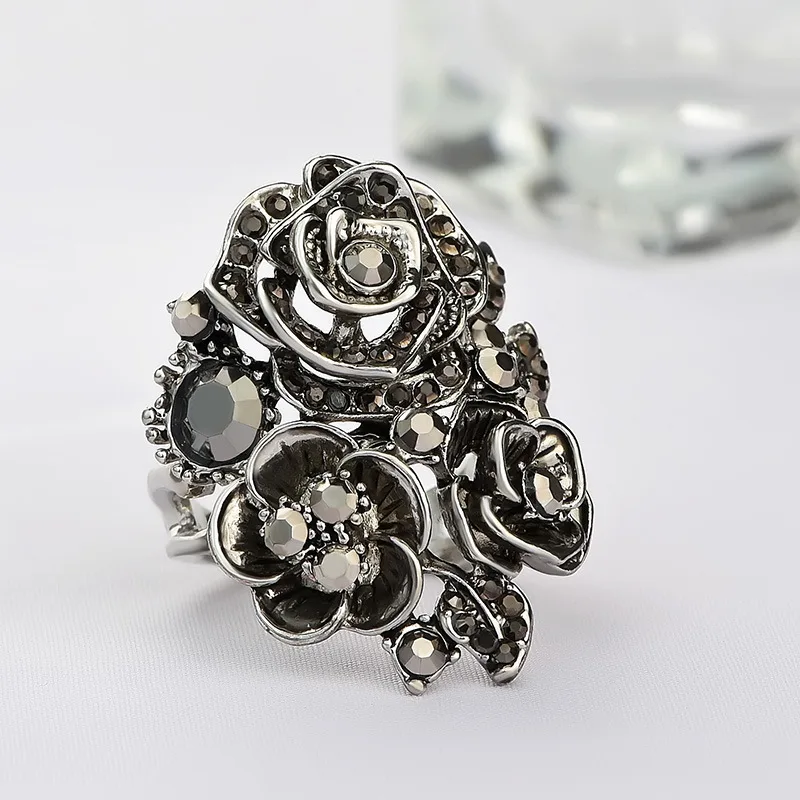 Creative Ancient Silver Color Black Rose Flower Crystal Rhinestone Zircon Female Ring for Women Party Jewelry Hand Accessories