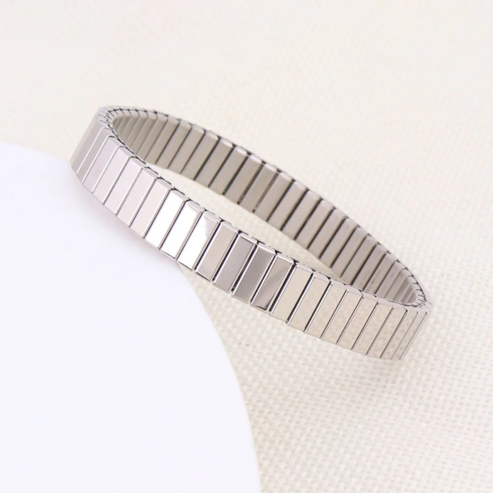 Modische Edelstahl-Armreifen (9 mm) für Herren, einfaches Imitations-Armband, trendiger Party-Schmuck für Damen. – Detail 9