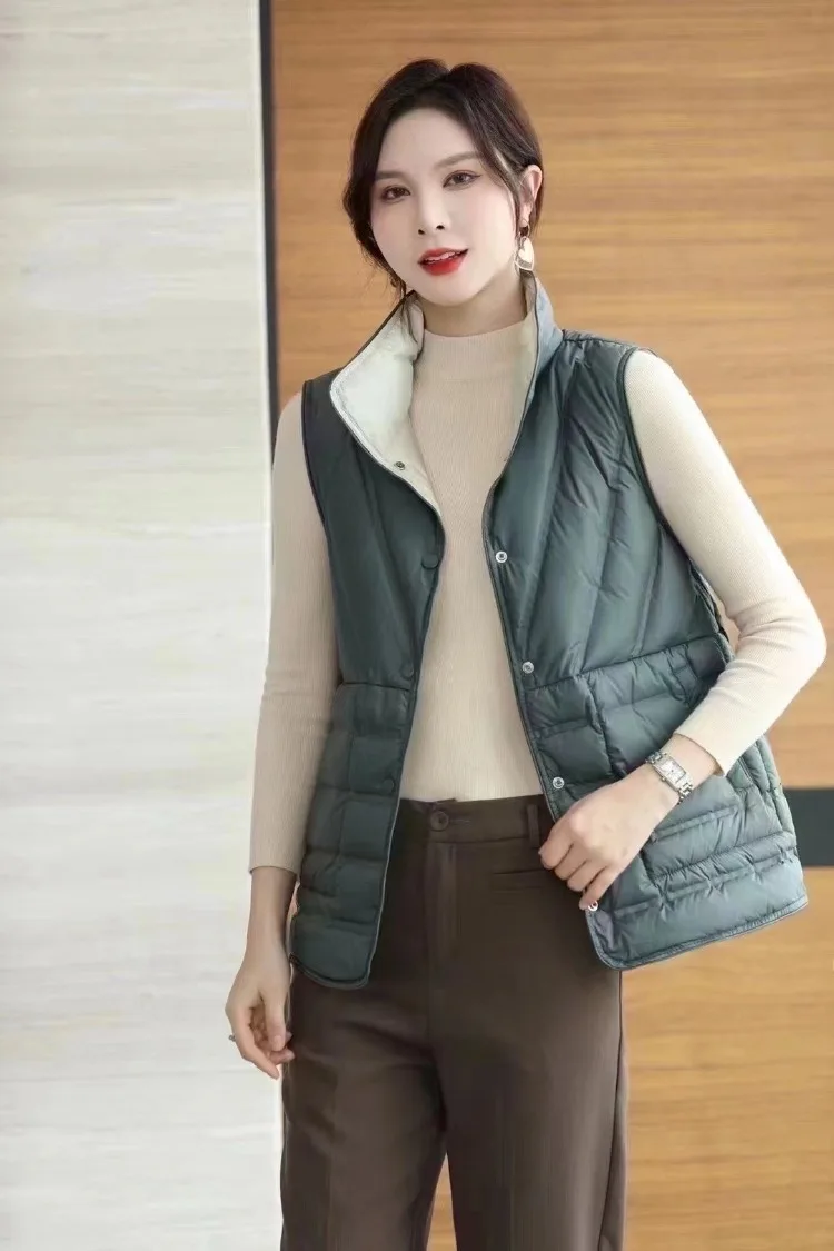 Autumn and Winter New Sleeveless Vest Down Jacket Women 90% White Duck Down Fashion Slim Fit 2024 Women Vest Jacket Coat