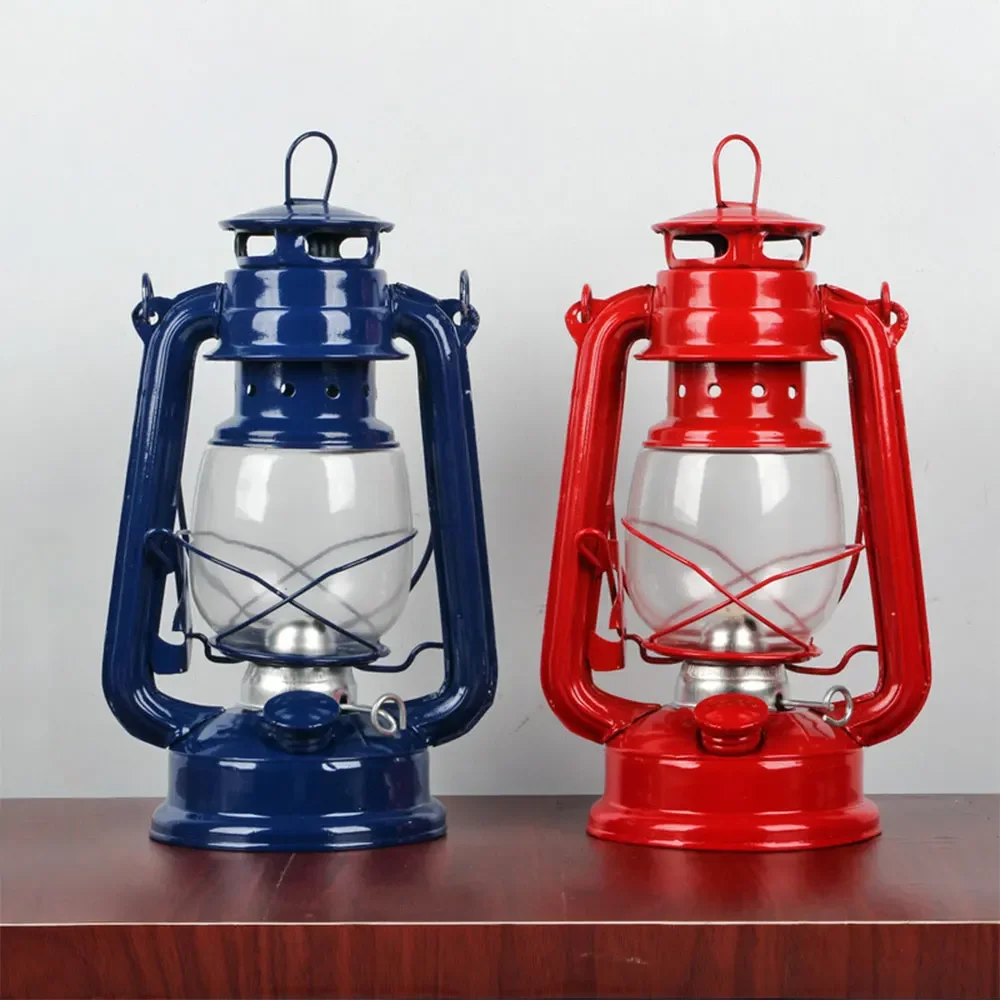 Portable Kerosene Lanterns 25cm Retro Handheld Oil Lamp Iron Candlestick Outdoor Light Home Decor Lantern Kerosene Camping Lamps