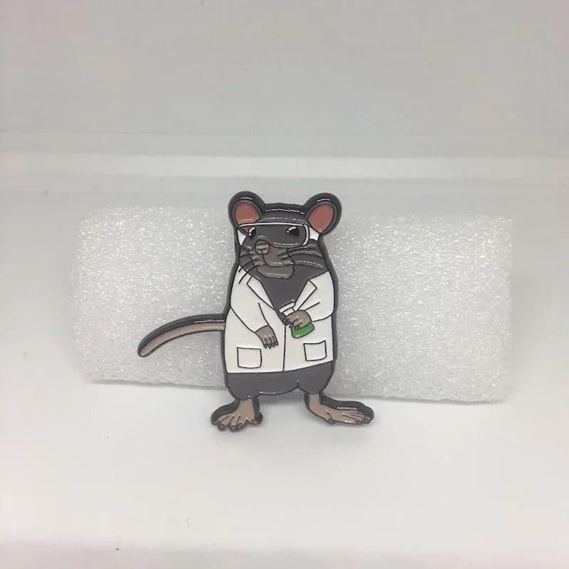 Lab Rat Enamel Brooch Fashion Cute Rat Scientist Pin Hat Backpack Lapel Badge for Chemistry Biology Student  Gifts